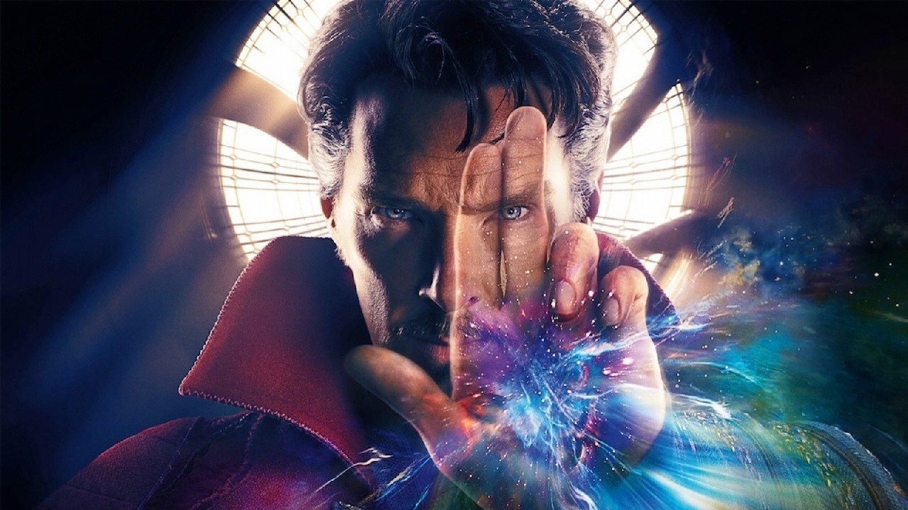 Mroczny Benedict Cumberbatch na nowym teaserze Doktor Strange w multiwersum obłędu.