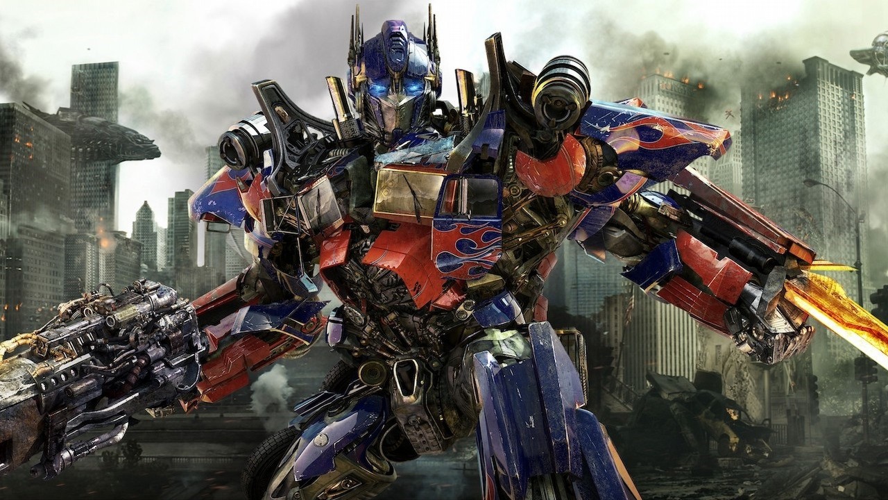 Michaelowi Bayowi nie podobały się pierwsze Transformersy.