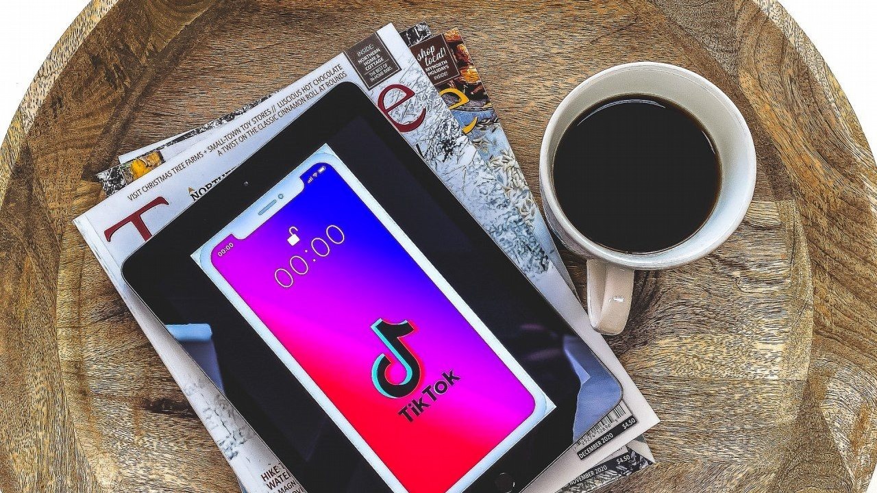 TikTok zarobi w tym roku potężne pieniądze, wkrótce pobije YouTube’a.