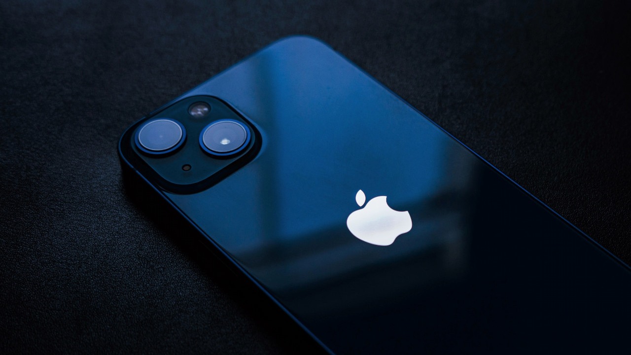 Zdjęcia iPhone'a 14 w sieci - tak może wyglądać.