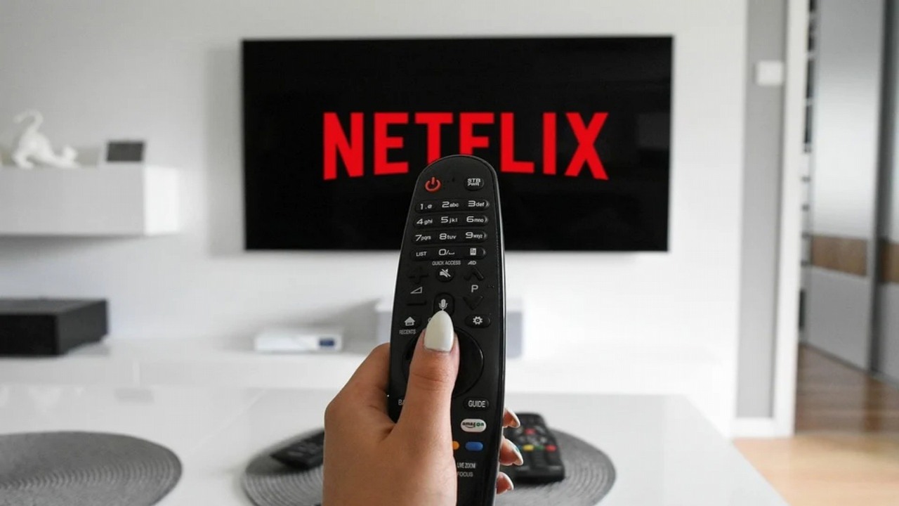 Netflix traci subskrybentów, a akcje mu spadają; zobacz wyjaśnienie giganta.