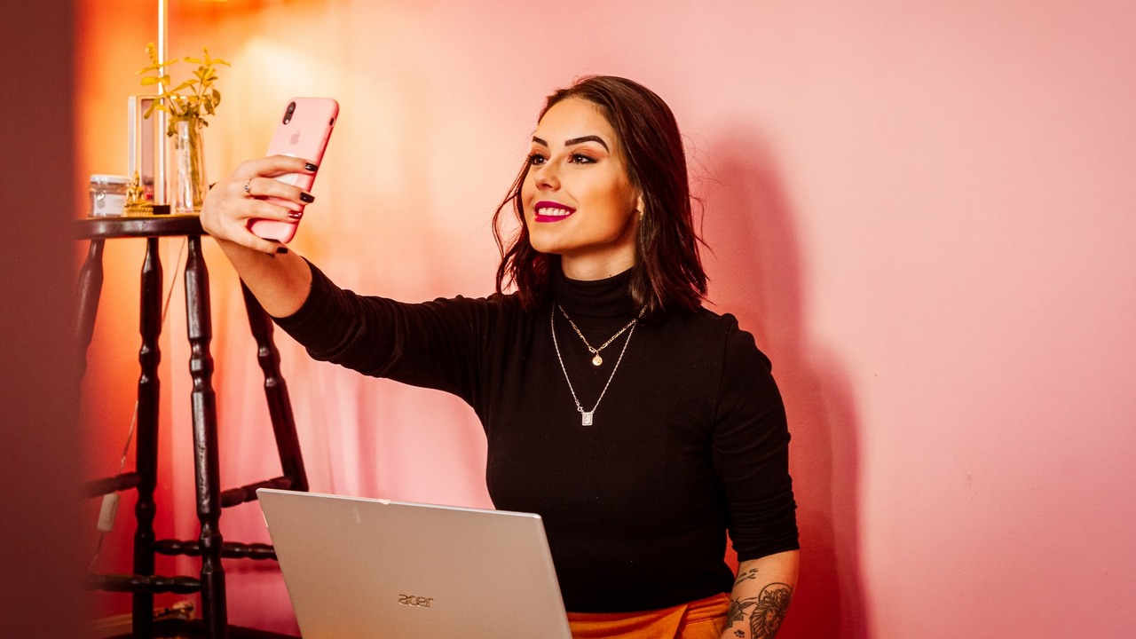Influencerzy na celowniku urzędu. Poszło o reklamy.