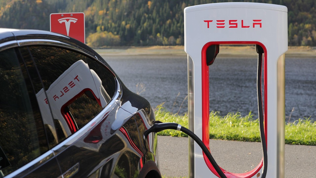 Elon Musk nie zwalnia tempa. Bierze na cel kopalnie.