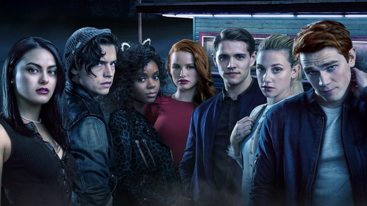 Riverdale dobiega końca; 7. sezon pokręconego serialu będzie ostatnim.