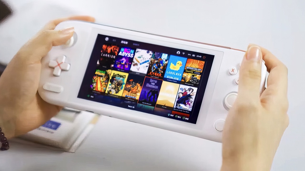 Tańszy konkurent Steam Decka - AyaNeo Air Plus.