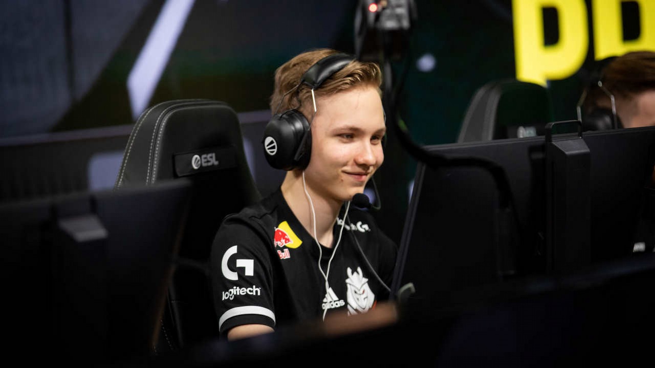 Valve należy się kubeł zimnej wody za CSGO, zdaniem prosa.