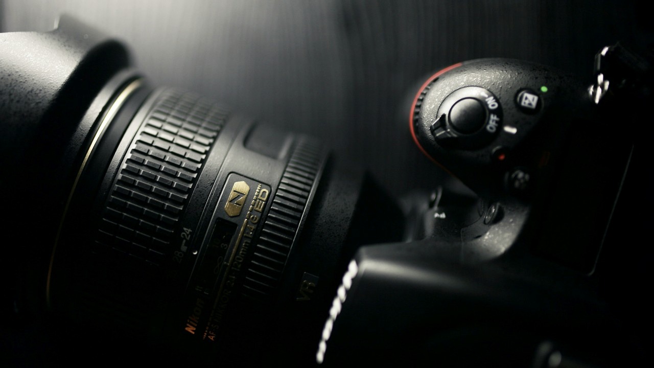 Kończy się pewna epoka, Nikon odchodzi od lustrzanek.