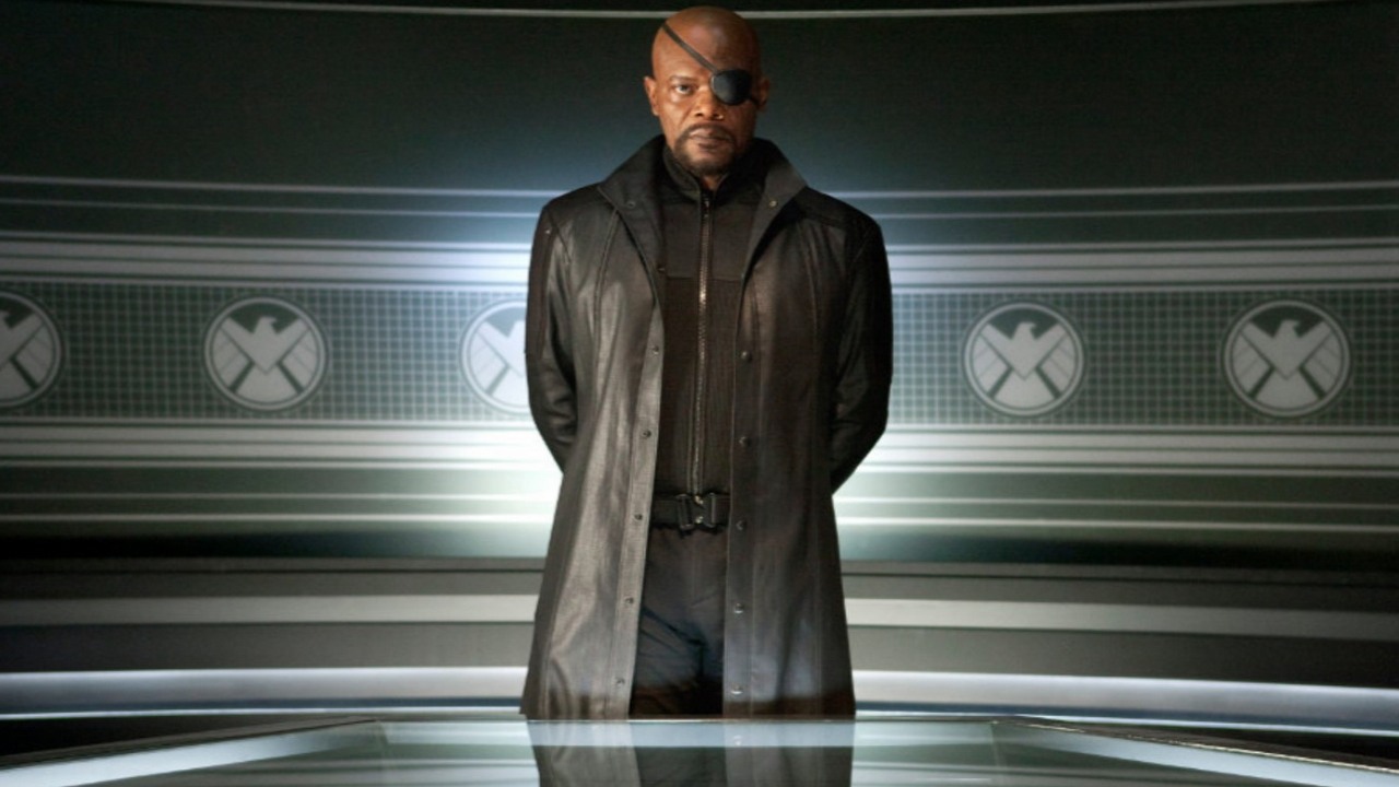 Jeden zeszyt komiksu zmienił Nicka Fury'ego w MCU.