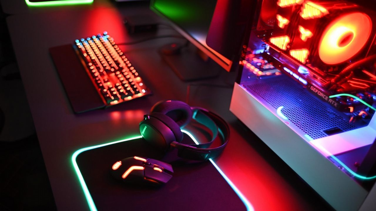 Streamowanie gier przeżywa kryzys? Najwięcej traci Facebook.