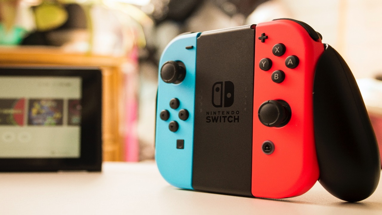 Nintendo nie zamierza podwyższać ceny Switcha mimo braku komponentów.
