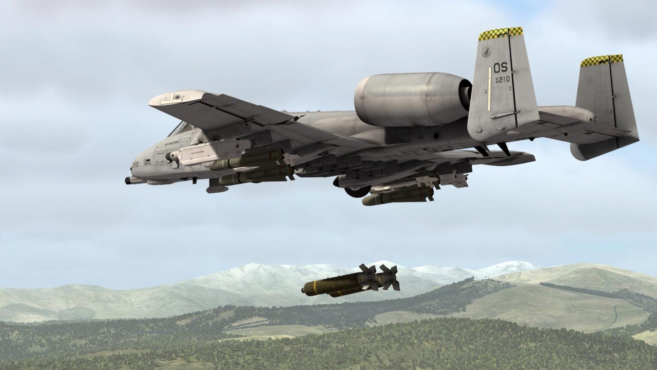Symulator DCS uczy ukraińskich pilotów walczyć w samolotach od USA.