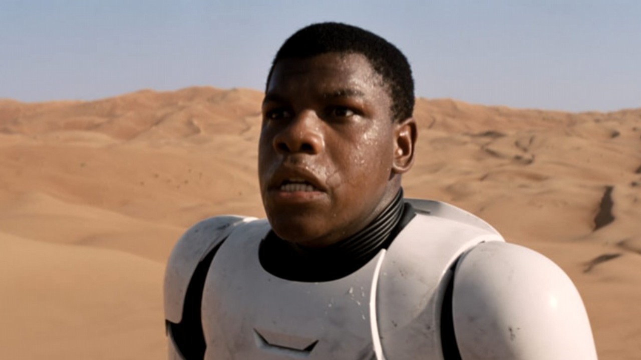 John Boyega nie chce wracać do Star Wars, ale chwali Disneya.