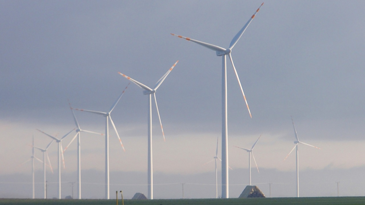 Trzy elektrownie jądrowe dostarczą tyle energii co ta farma wiatrowa.