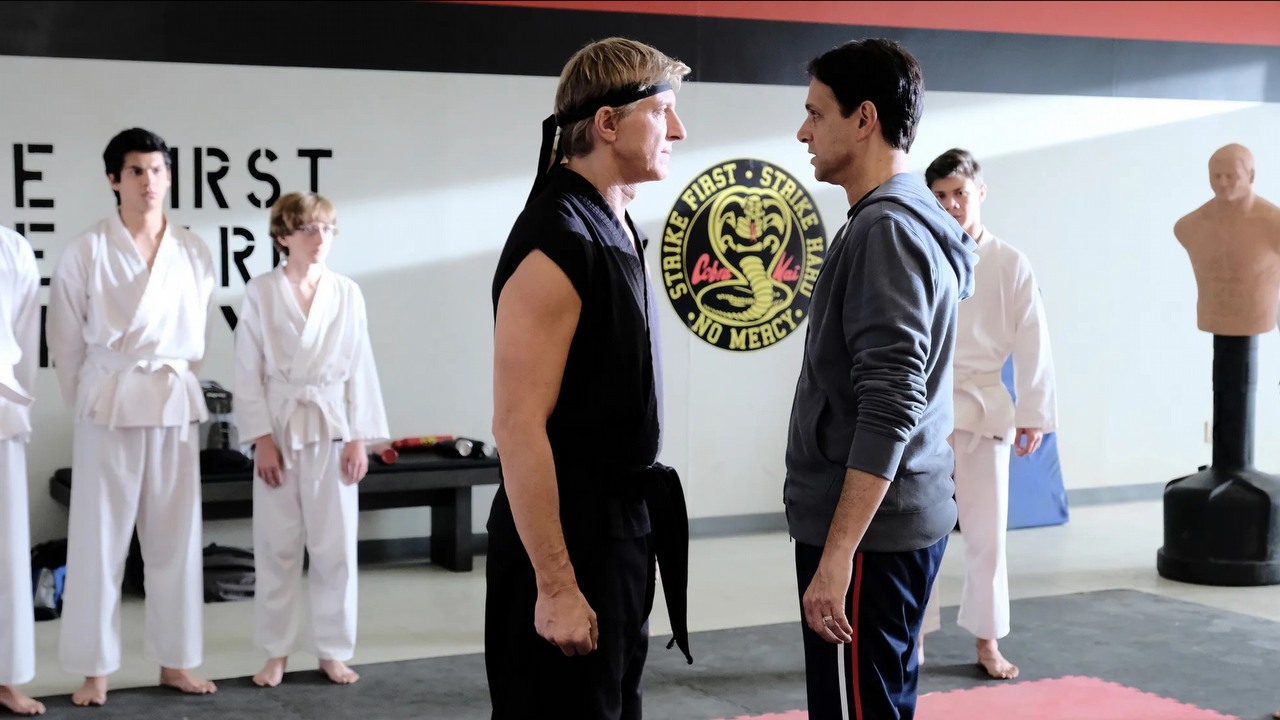 AI napisała absurdalny scenariusz Cobra Kai, zobacz filmik na jego podstawie.