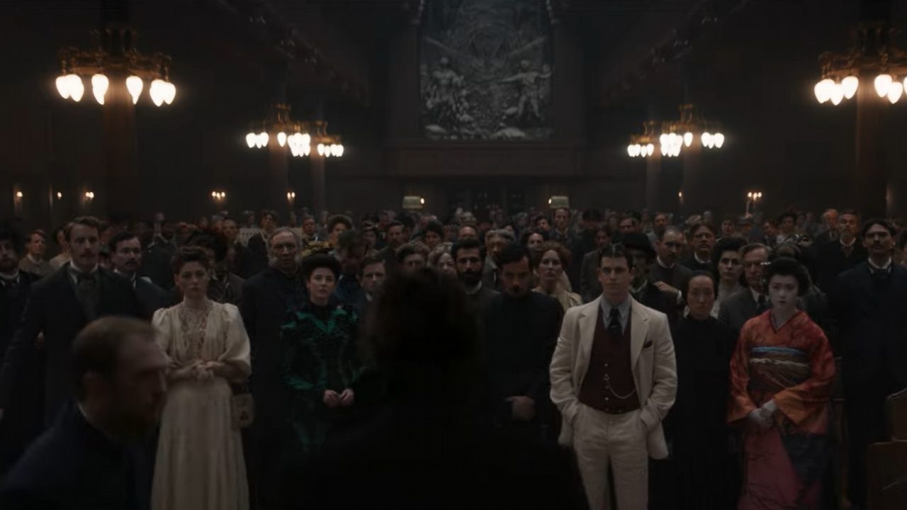 Aktorzy serialu 1899 przedstawili fanom datę premiery, źródło grafiki: 1899, reż.  Baran bo Odar i Jantje Friese, Netflix, 2022.
