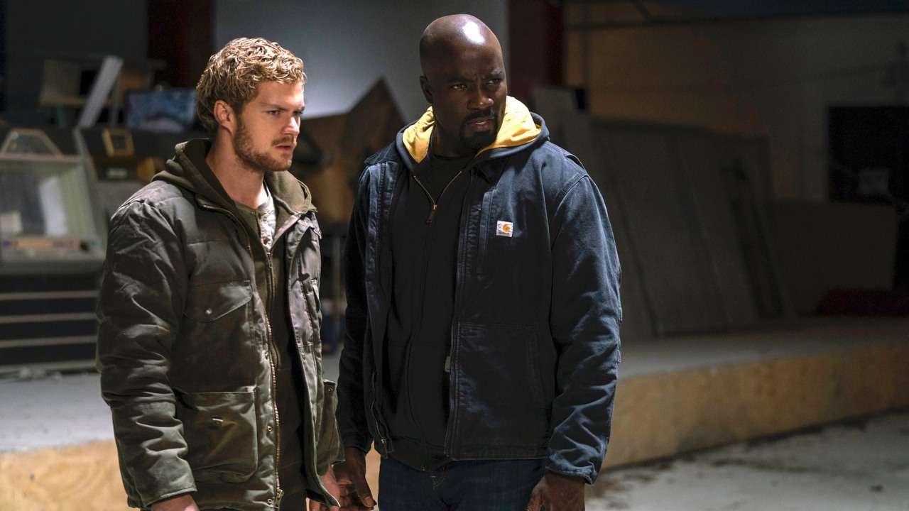 Odtwórca Iron Fista w serialu Netflixa chciałby dołączyć do MCU, źródło grafiki: Defenders; S.J. Clarkson; Netflix; 2017.