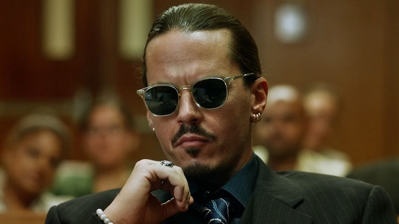 Proces Johnny’ego Deppa i Amber Heard na pierwszym zwiastunie filmu, źródło grafiki: YouTube, IGN Movie Trailers, 2022.