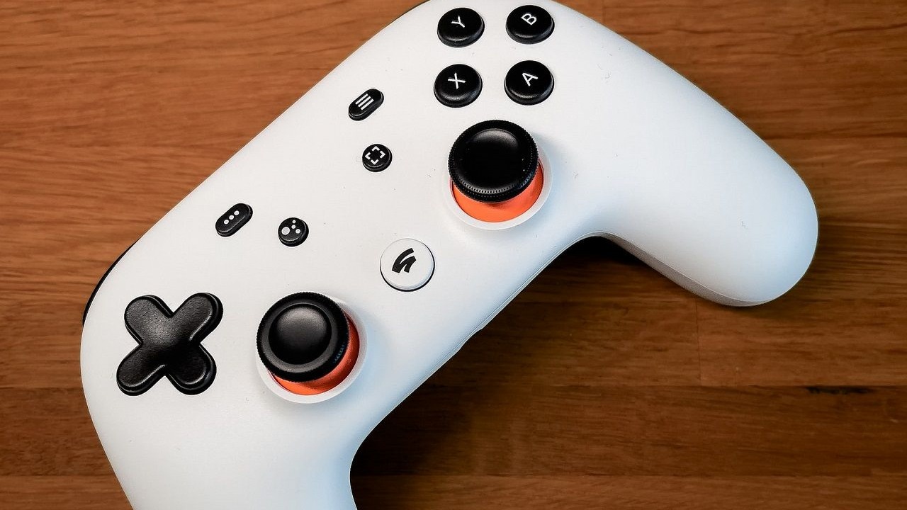 Żal i smutek branży gier; żegnają Google Stadia, źródło grafiki: Unsplash | Mike van den Bos.