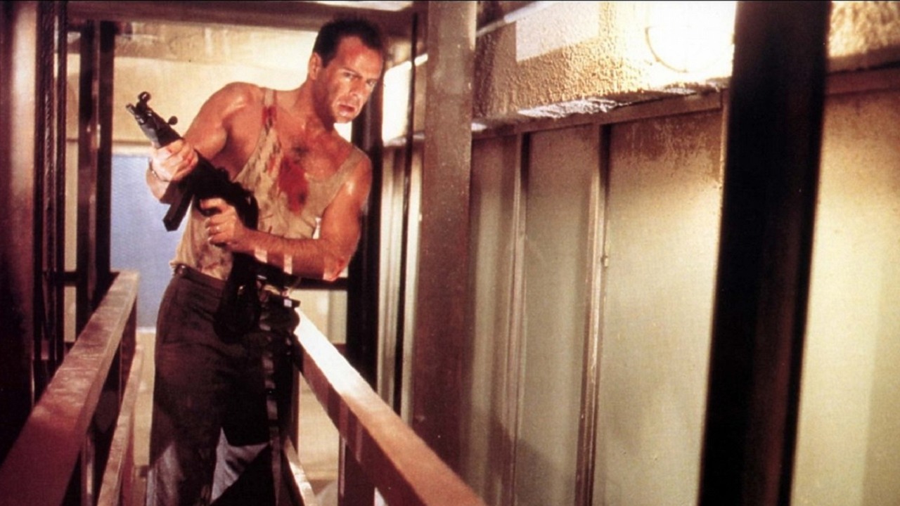 Bruce Willis zaprzecza, że sprzedał prawa do wizerunku firmie zajmującej się deepfake'ami [Aktualizacja], źródło grafiki: Szklana pułapka; John McTiernan; 1988.