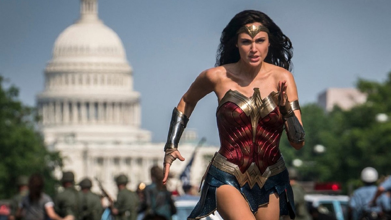 Wonder Woman 4 może powstać? Reżyserka sugeruje to po napisaniu scenariusza 3. części, źródło grafiki: Wonder Woman 1984; Patty Jenkins; Warner Bros.; 2020.