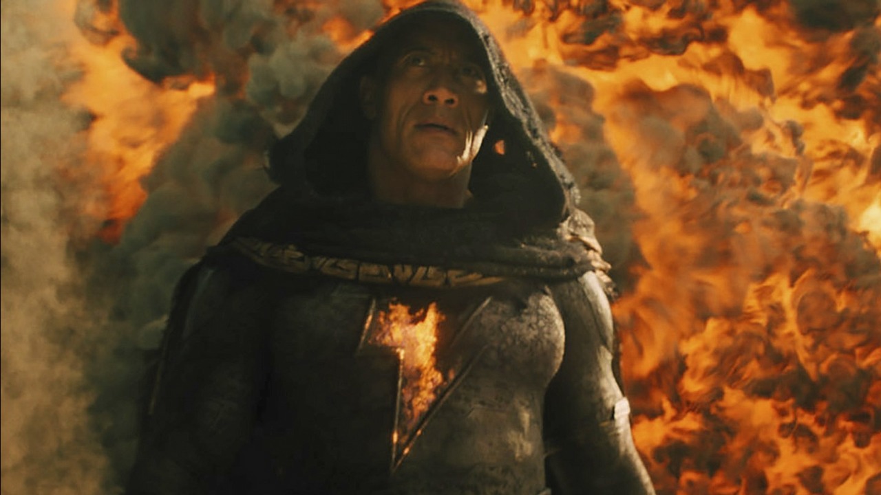 Dwayne Johnson zachwyca jako Black Adam; pojawiły się pierwsze opinie o filmie, źródło grafiki: Black Adam; Jaume Collet-Serra; DC Entertainment; 2022.