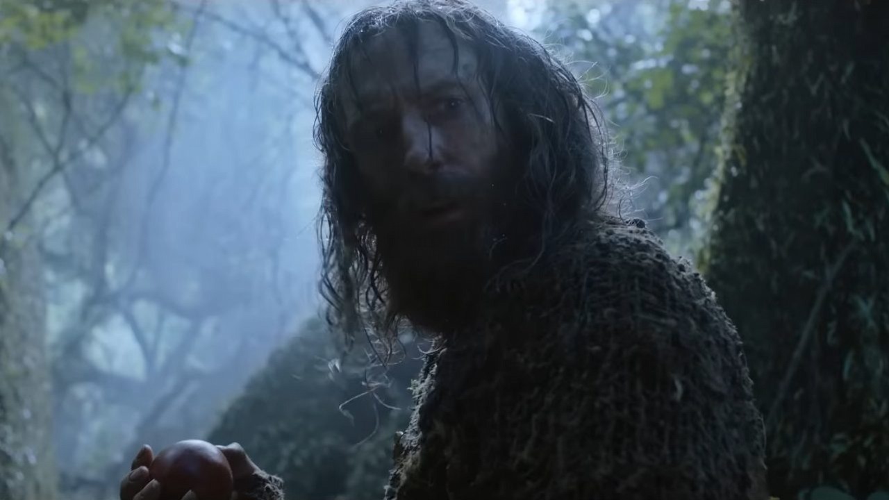 Twórcy i gwiazda Pierścieni Władzy o tożsamości Nieznajomego, źródło grafiki: Władca Pierścieni: Pierścienie Władzy, J.D. Payne i Patrick McKay, Amazon Studios, 2022.