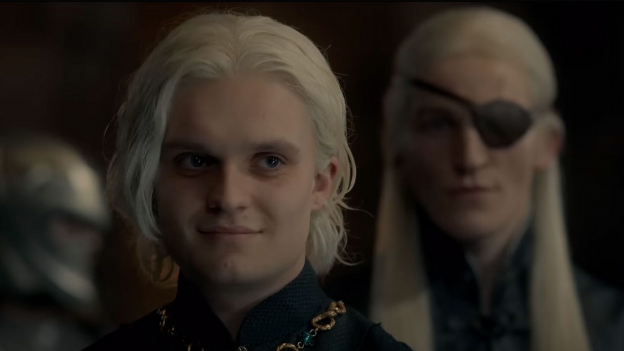 Odtwórca Aegona Targaryena w Rodzie smoka reaguje na porównania do Joffreya Baratheona, źródło grafiki: Ród smoka; Miguel Sapochnik i Ryan Condal; HBO; 2022.