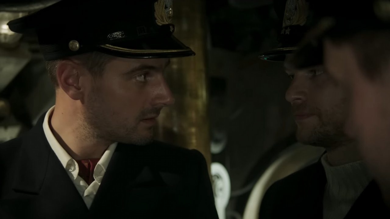 Orzeł, polska superprodukcja, radzi sobie gorzej od ostatniego filmu Vegi, źródło grafiki: Orzeł. Ostatni patrol, reż. Jacek Bławut, Kino Świat, 2022.