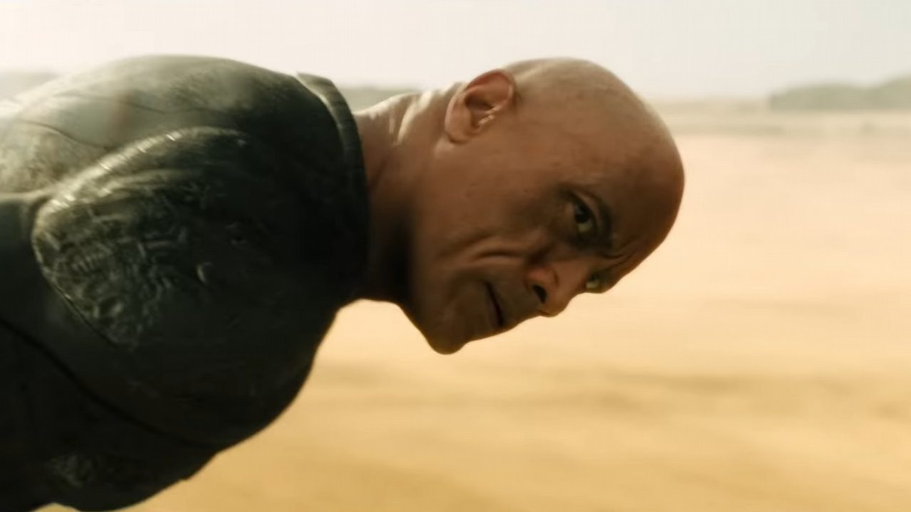 Superman vs Black Adam będzie czymś więcej niż tylko jednym starciem, źródło grafiki: Black Adam, reż. Jaume Collet-Serra, Warner Bros. Pictures, 2022.