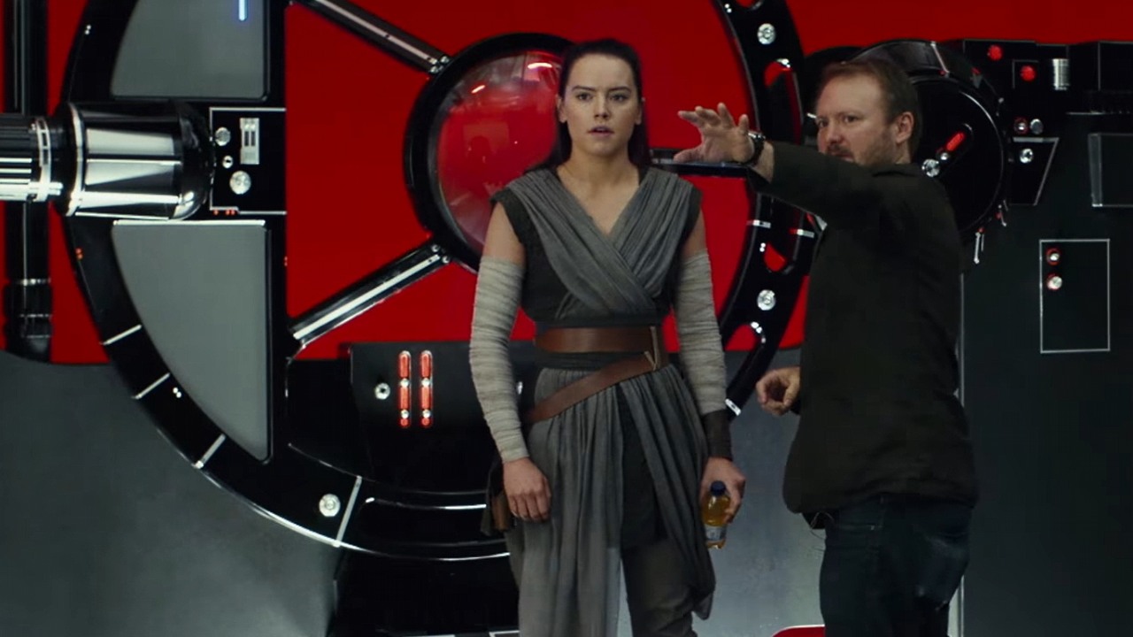 Rian Johnson odpowiada, czy jego trylogia Star Wars powstanie, źródło grafiki: YouTube, DisneyFilm, 2017.