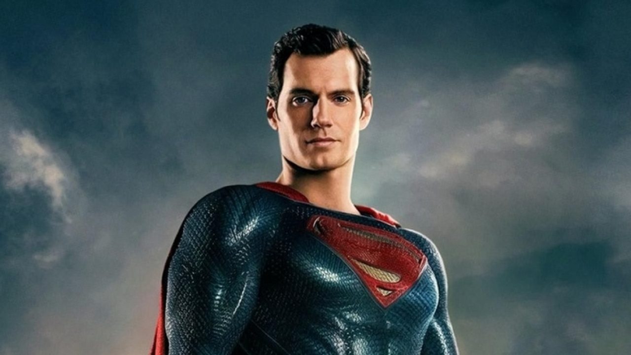 Nadchodzi „niezwykle radosny” Superman; Henry Cavill zdradza przyszłość bohatera, źródło grafiki: Człowiek ze stali, Zack Snyder, Warner Bros., 2013.