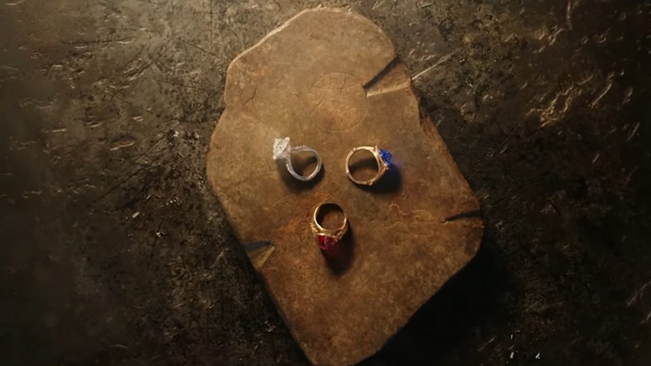 Scenarzystka Pierścieni Władzy tłumaczy jedną ze zmian w kanonie, źródło grafiki: Władca Pierścieni: Pierścienie Władzy, J.D. Payne i Patrick McKay, Amazon Studios, 2022.