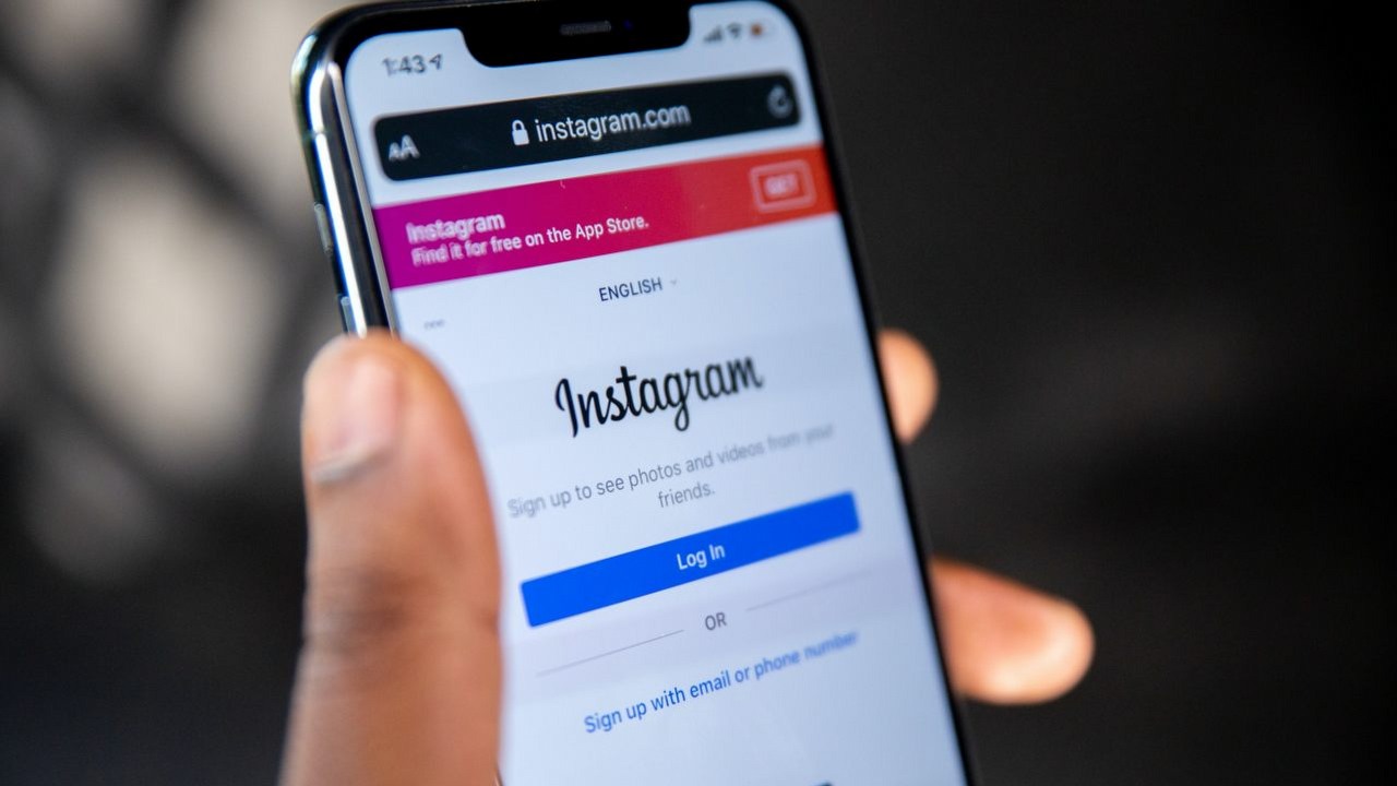 Trwa globalna awaria Instagrama, źródło grafiki: Unsplash | Solen Feyissa..