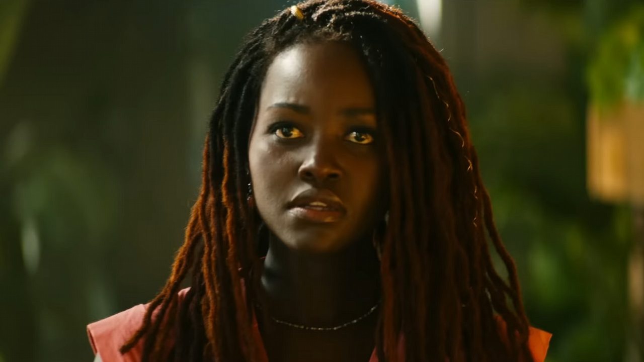 Wyjaśniamy, dlaczego ten złoczyńca musiał wrócić w Czarnej Panterze 2, źródło grafiki: Czarna Pantera: Wakanda w moim sercu; reż. Ryan Coogler; Marvel Studios; 2022.