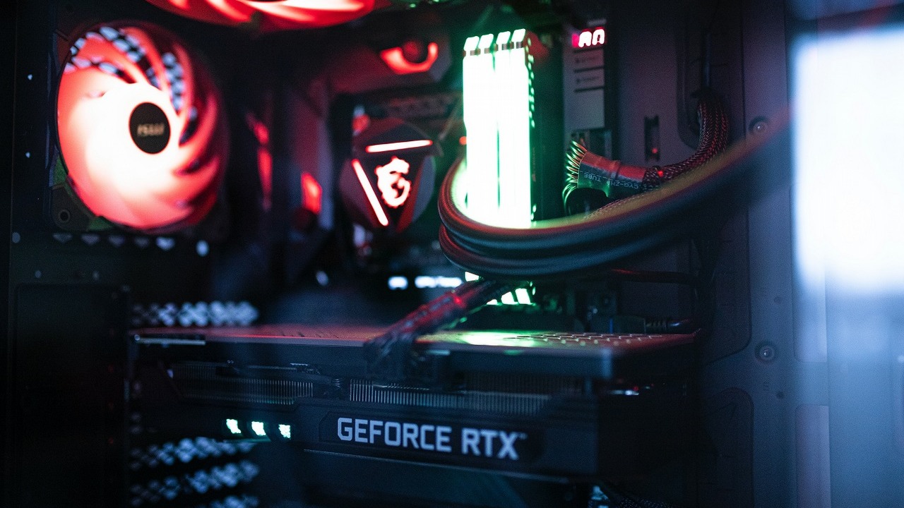 RTX 4060 ma mieć moc 3070 za cenę 3060 Ti, źródło grafiki: Unsplash / Caspar Camille Rubin.