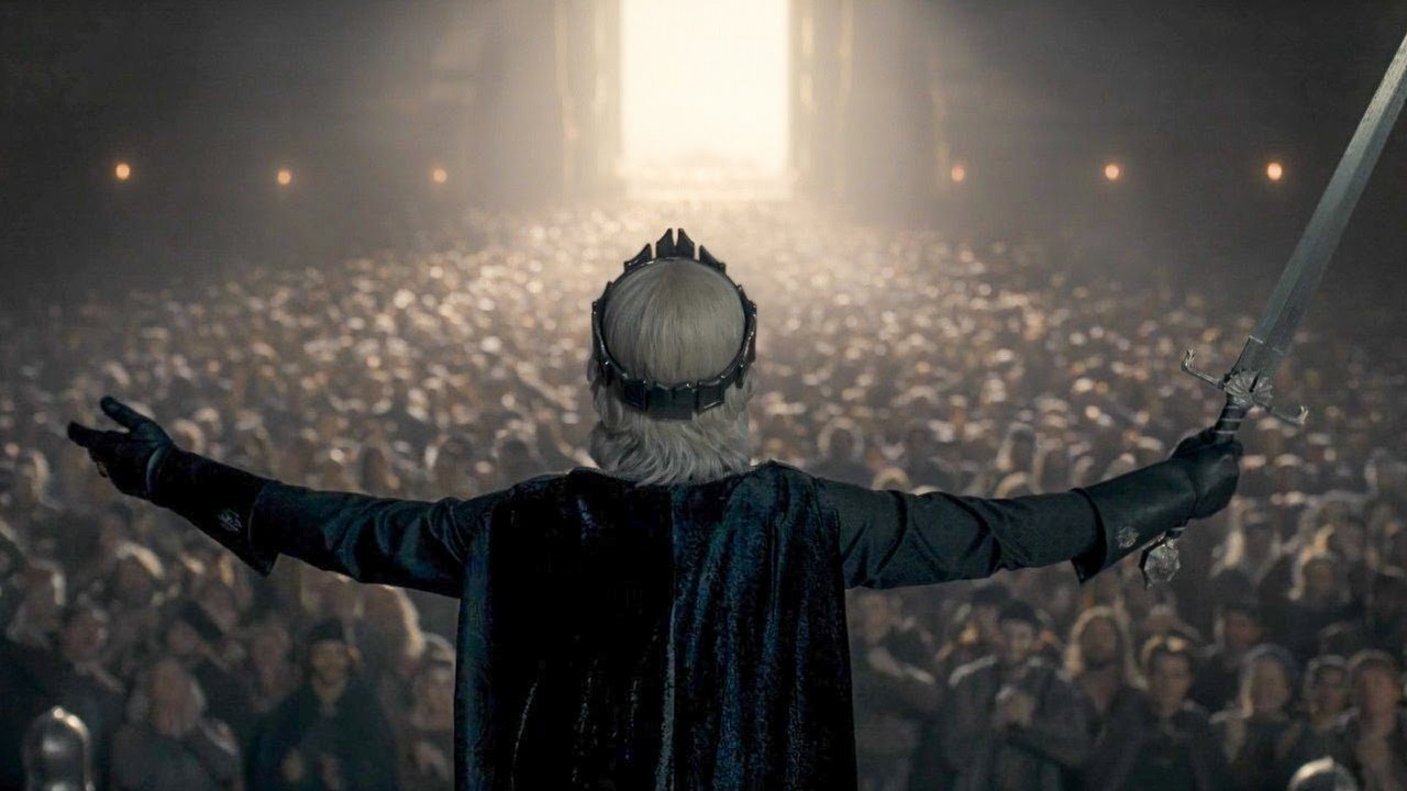 Koronacja Aegona w Rodzie smoka mogła wyglądać inaczej, źródło grafiki: Ród smoka, Ryan Condal i Miguel Sapochnik, HBO, 2022.