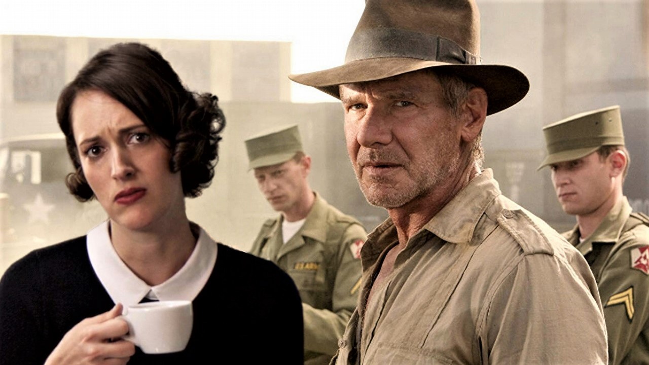 W Indianie Jonesie 5 Indy'emu będzie towarzyszyć jego chrześnica, źródło grafiki: Fleabag, Phoebe Waller-Bridge, Amazon, 2016, Indiana Jones i Królestwo Kryształowej Czaszki, Steven Spielberg, Lucasfilm, 2008.