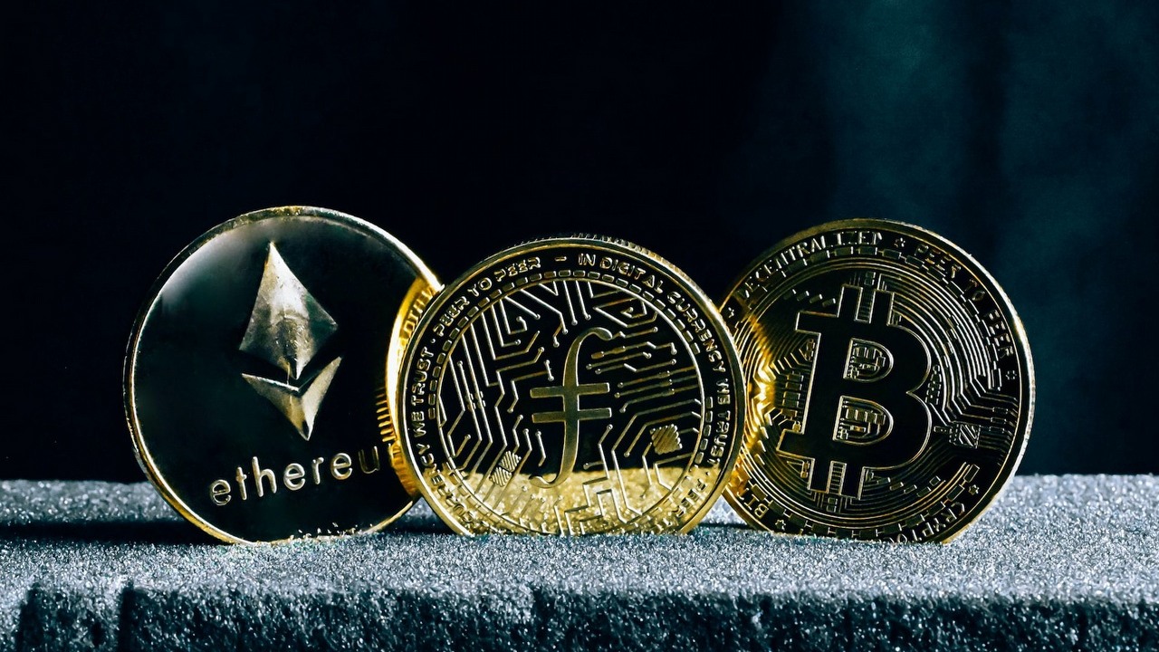 Nowy Jork ogranicza możliwość kopania kryptowalut, źródło grafiki: Unsplash | Traxer.