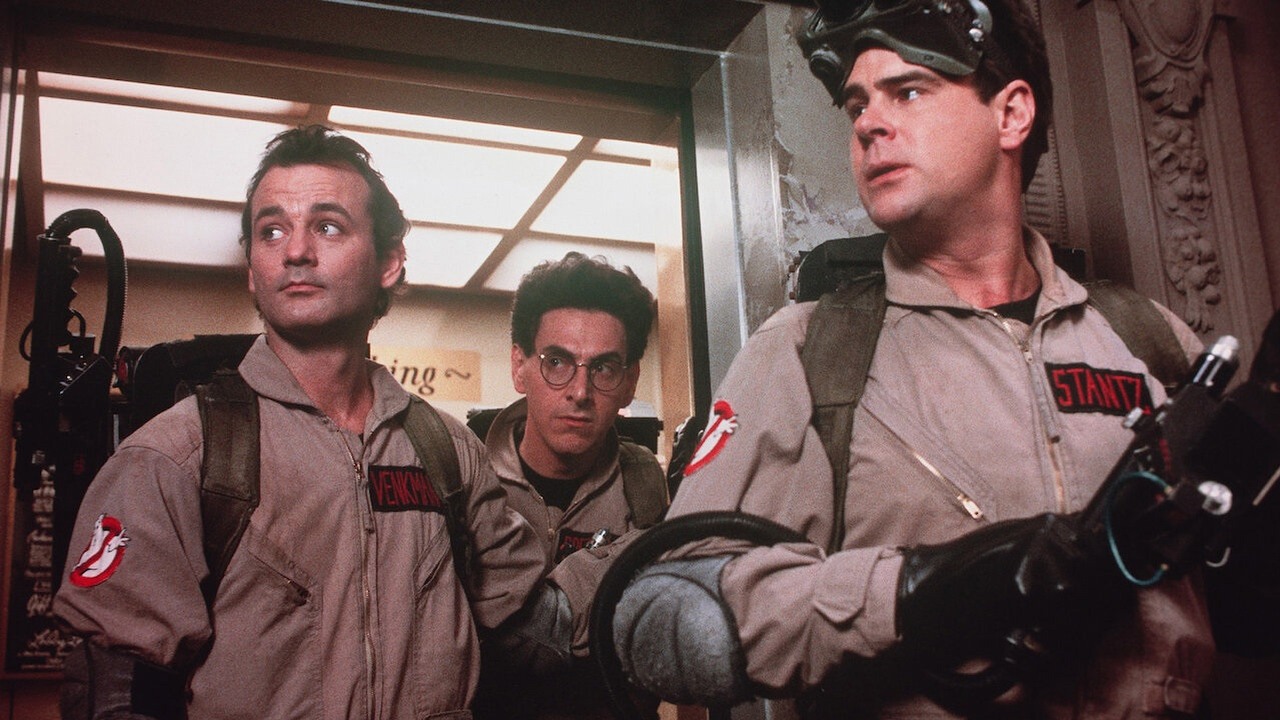 Z Netflixa niedługo zniknie kultowy film lat 80. To ostatnia szansa, żeby go obejrzeć, źródło grafiki: Pogromcy duchów; Ivan Reitman; 1984.