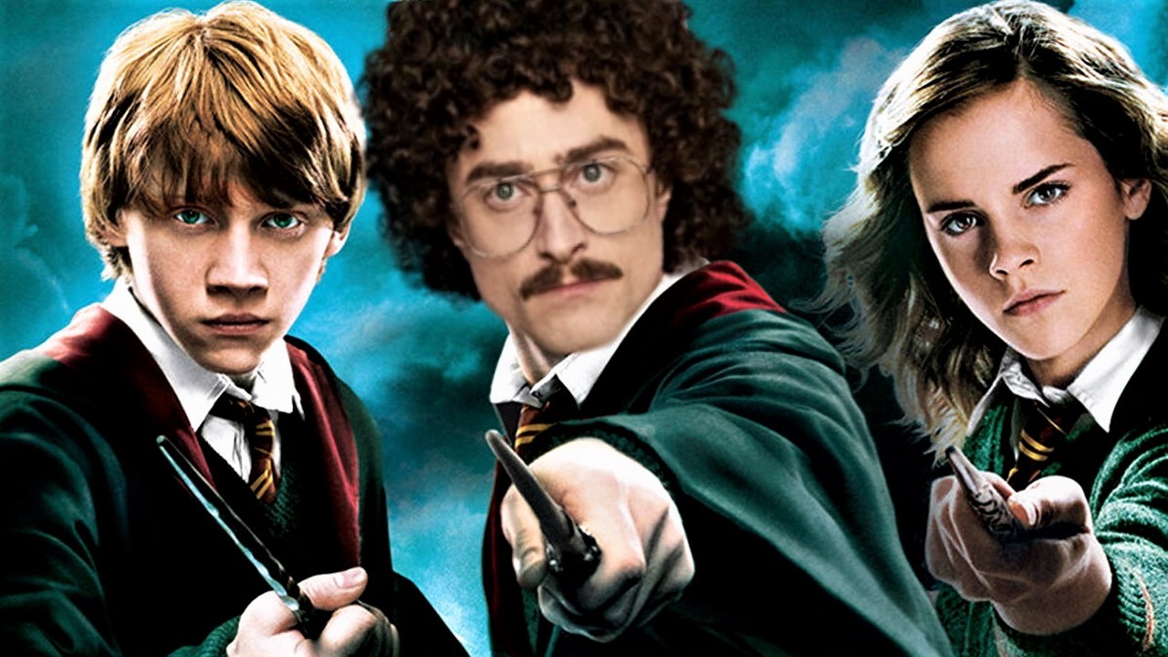 Warner Bros. nie zgodziło się na parodię Harry'ego Pottera, źródło grafiki: Weird: The Al Yankovic Story, Eric Appel, Funny or Die, 2022, Harry Potter i Zakon Feniksa, David Yates, Warner Bros., 2007.