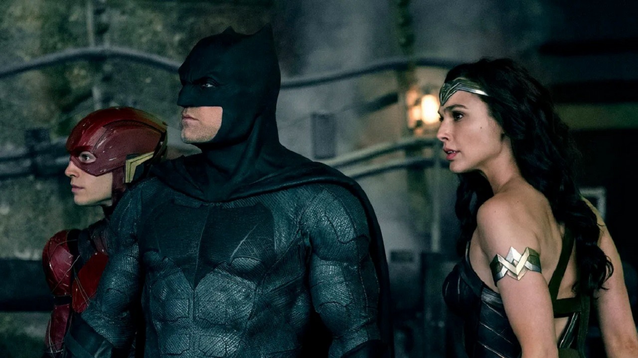 James Gunn komentuje ostatnie doniesienia na temat DC, źródło grafiki: Justice League; Zack Snyder i Joss Whedon; 2017.