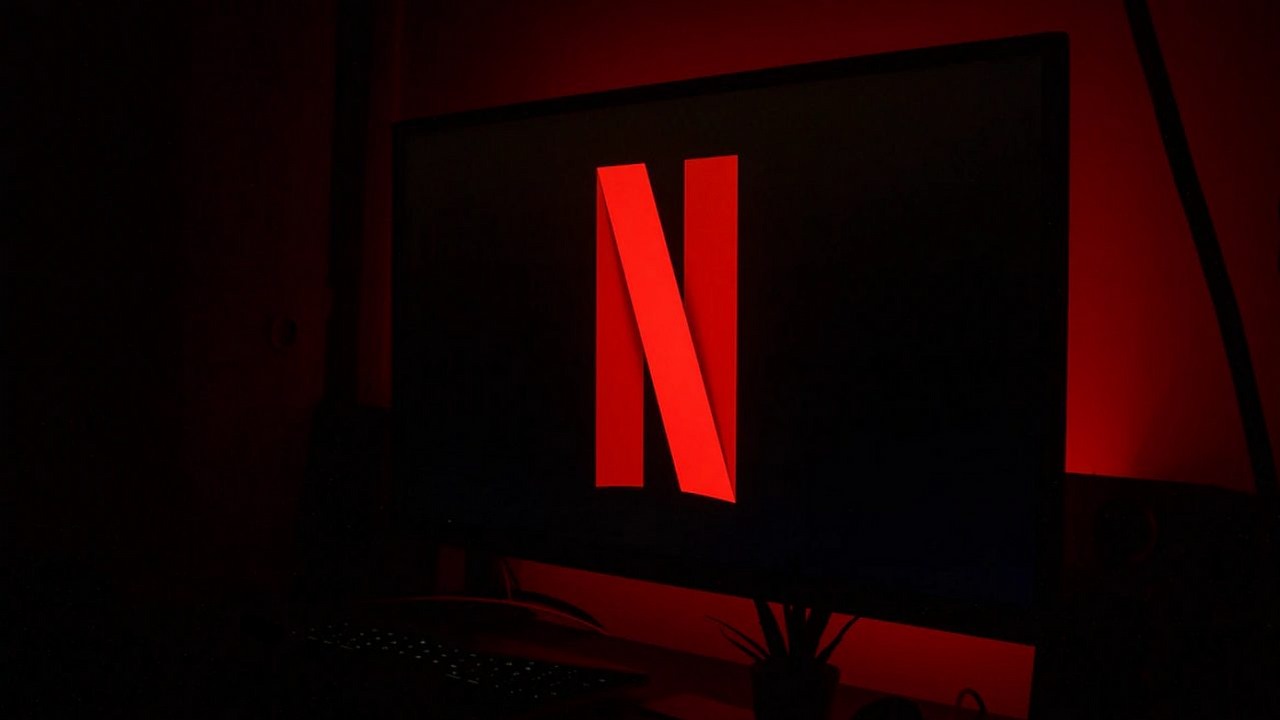 Netflix ponoć zdenerwował prezesa Warner Bros. swoimi warunkami płatności, źródło grafiki: DCL