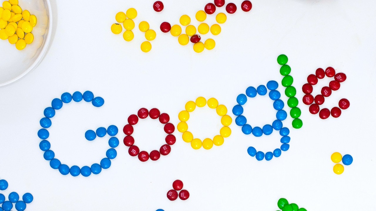 Adblocki nie znikną z Chrome, przynajmniej na razie, źródło grafiki: lalo Hernandez / Unsplash.