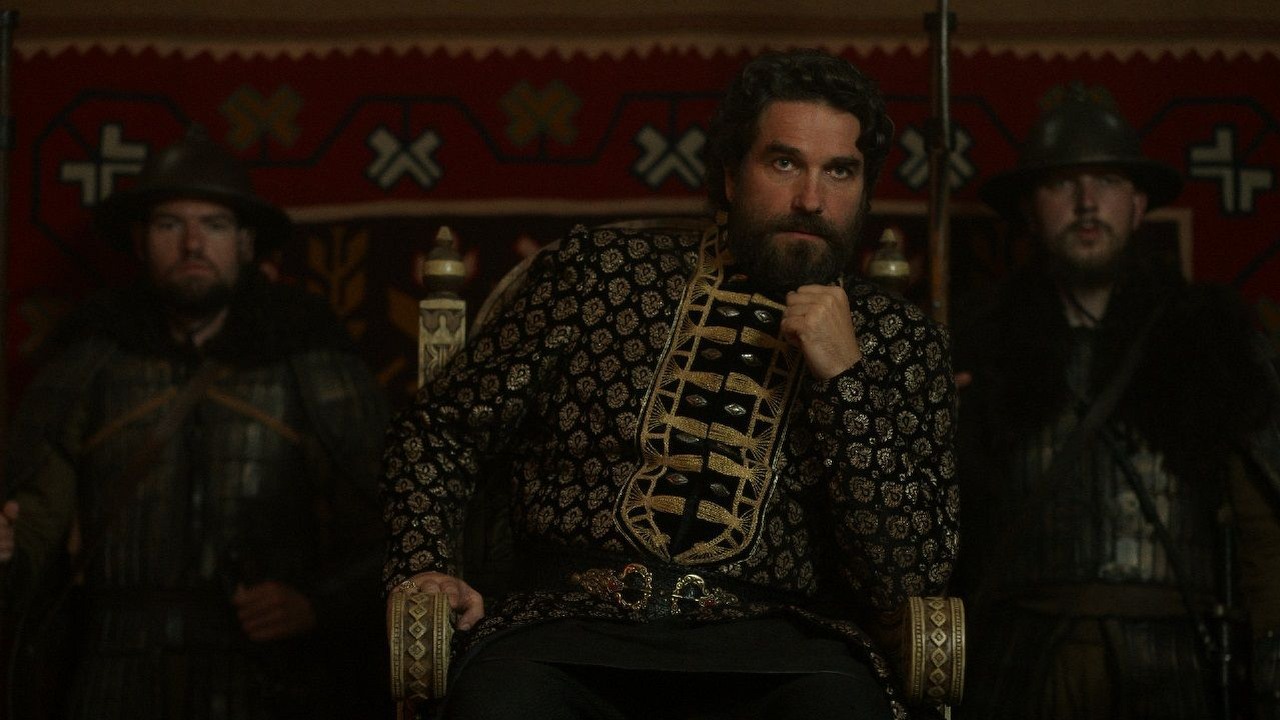 Marcin Dorociński jako wielki książe Rusi w zwiastunie Wikingów: Walhalli, źródło grafiki: Wikingowie: Walhalla, Jeb Stuart, Netflix, 2023.