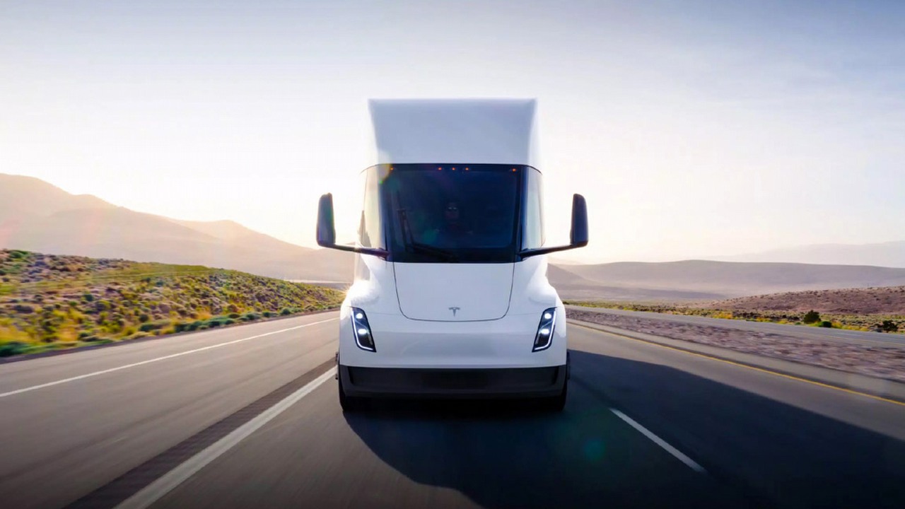 Polski kierowca o ciężarówce Tesli: „całkowicie głupi pojazd", źródło grafiki: Tesla.