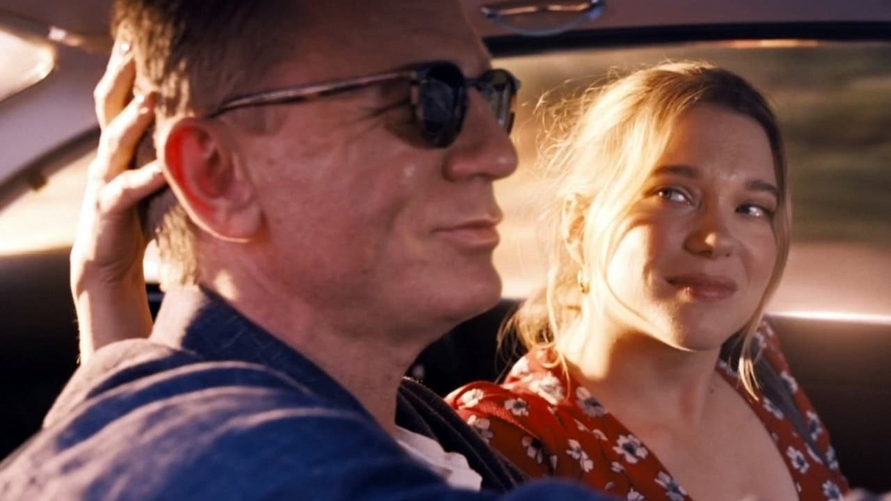 Daniel Craig ujawnia, czy żałuje odejścia od roli Jamesa Bonda, źródło grafiki: Nie czas umierać; reż. Cary Joji Fukunaga; Universal Pictures; 2021.
