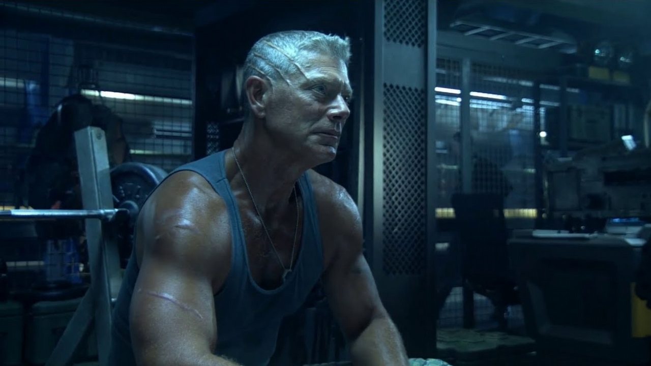 Avatar 2 co zaszło między Jake'iem Sully a pułkownikiem Quaritchem? Przypominamy fabułę Avatara, źródło grafiki: Avatar; reż. James Cameron; 20th Century Fox; 2009.
