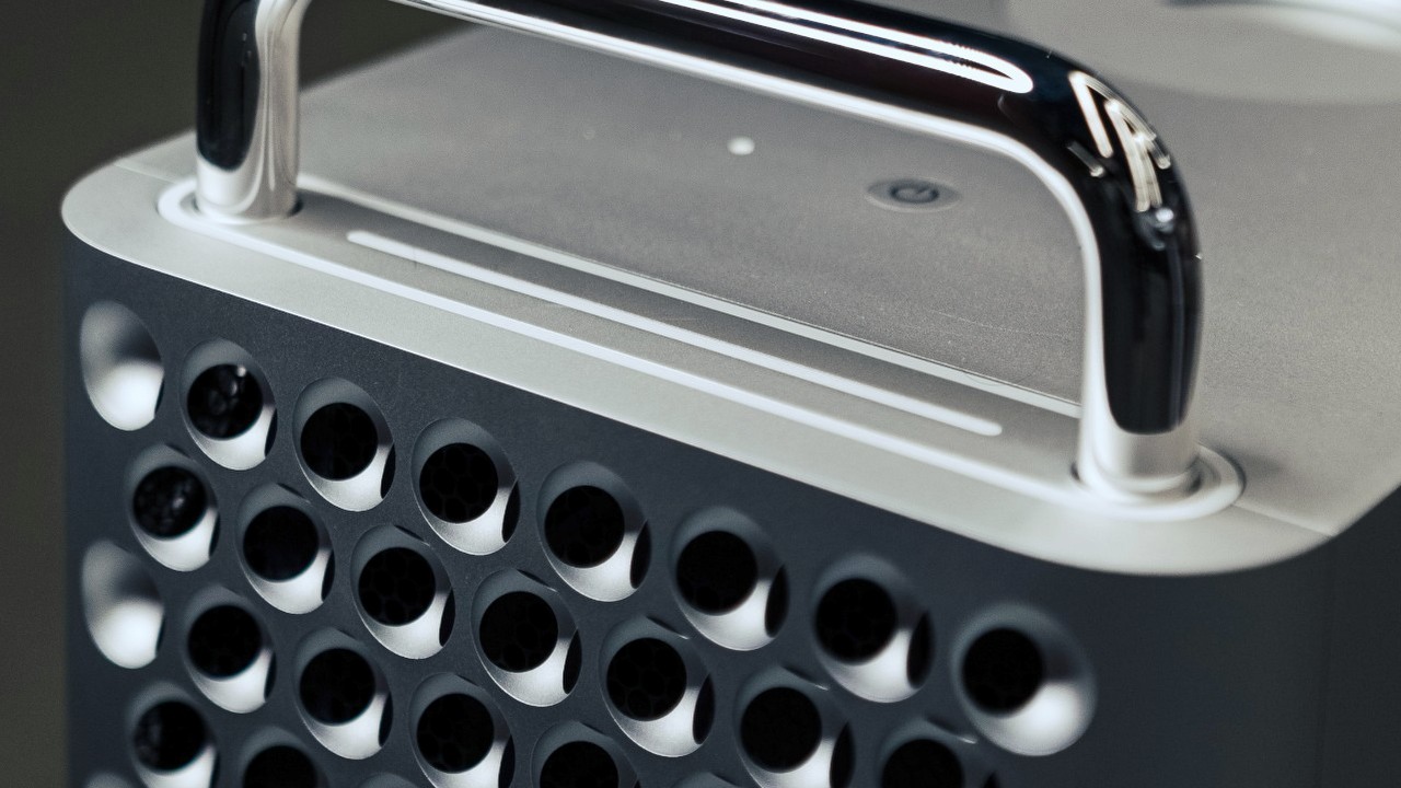 Na nowego Mac Pro jeszcze poczekamy, premiera się opóźnia, źródło grafiki: Simon Hrozian / Unsplash.