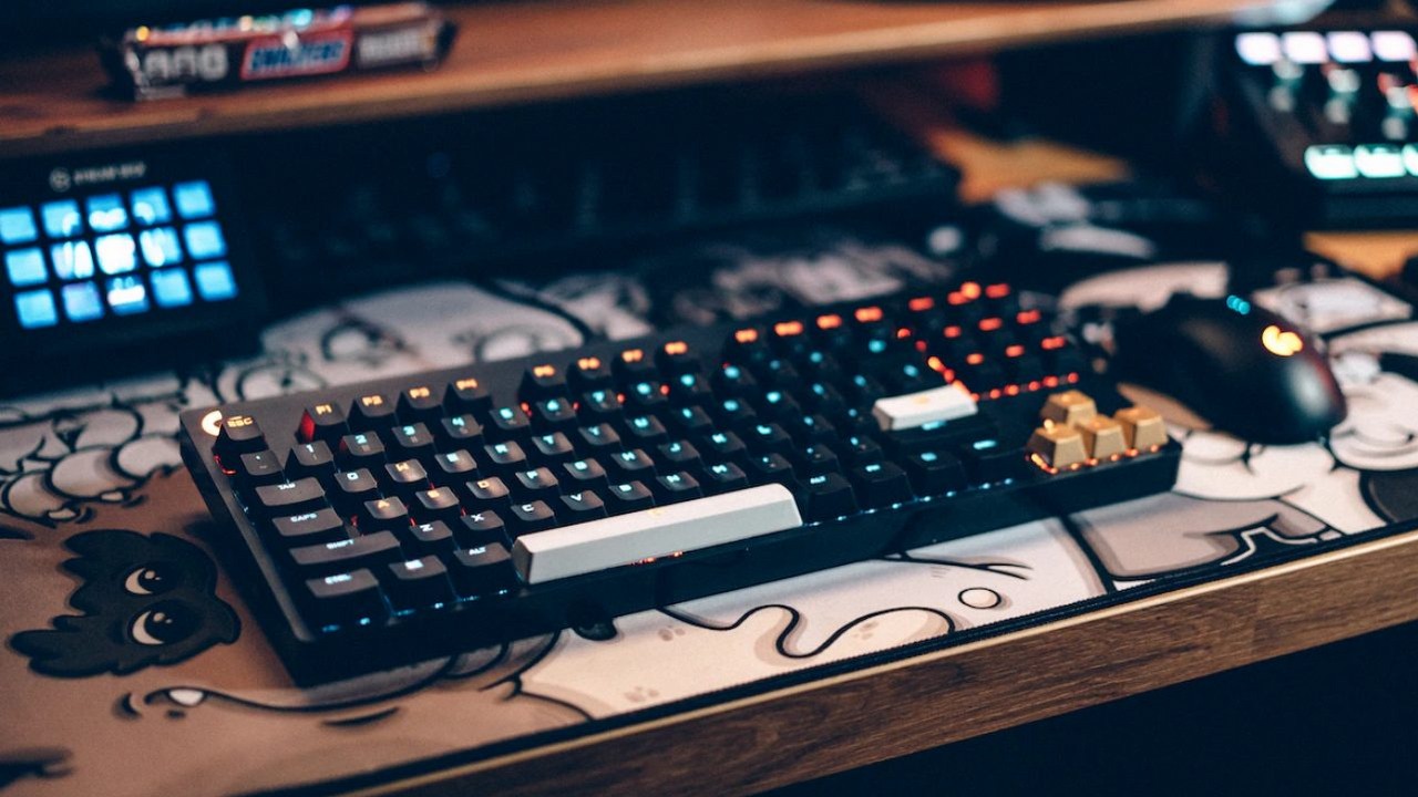 Elektronika w wielkiej wyprzedaży RTV Euro AGD. To ostatnia szansa na skorzystanie z promocji, źródło grafiki: Kadyn Pierce; Unsplash.com; 2021.