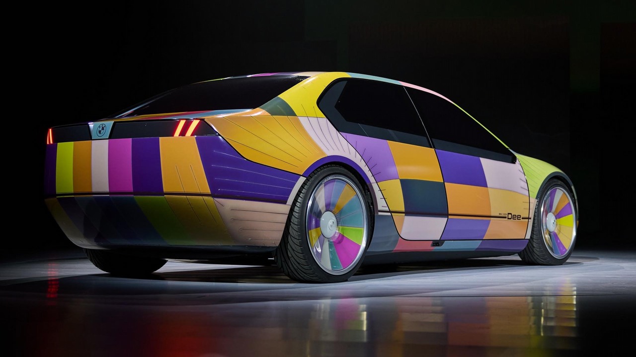 BMW i Schwarzenegger pokazali samochód rodem z Cyberpunka, źródło grafiki: BMW.